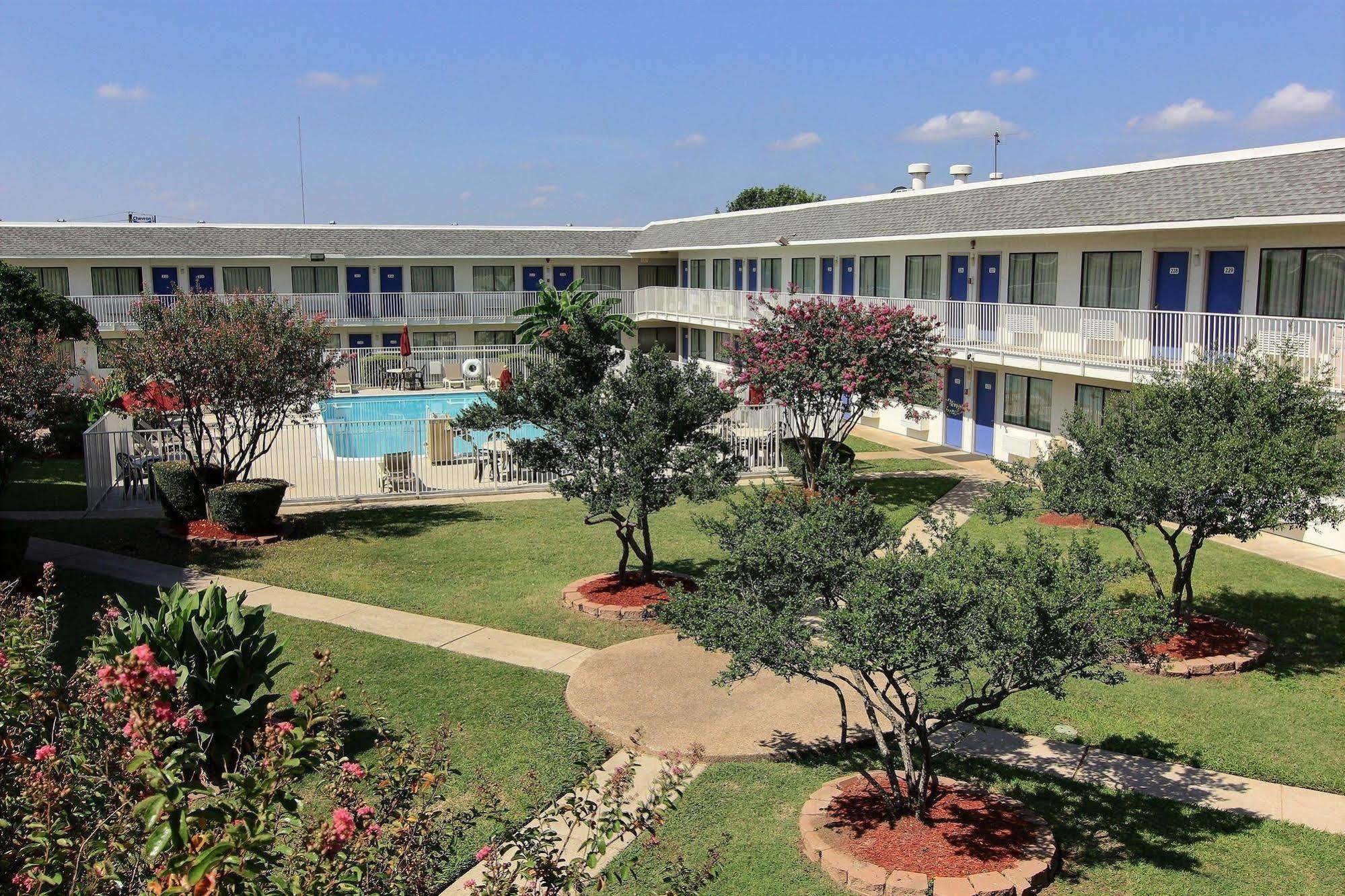 Motel 6-Austin, Tx - North Εξωτερικό φωτογραφία
