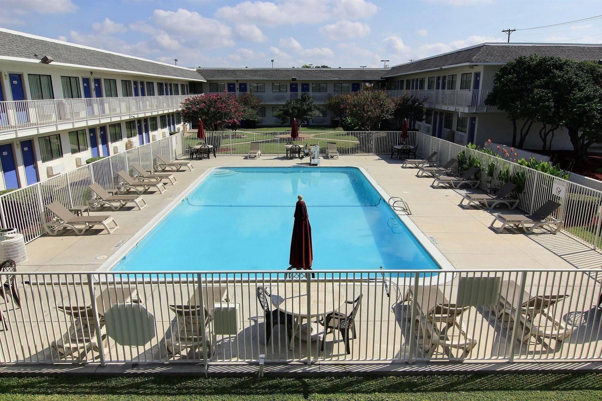Motel 6-Austin, Tx - North Εξωτερικό φωτογραφία