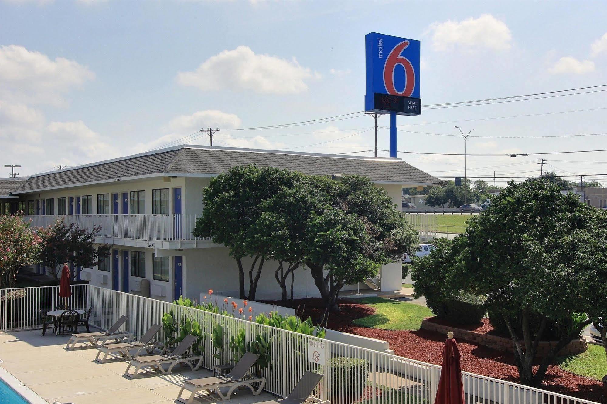 Motel 6-Austin, Tx - North Εξωτερικό φωτογραφία